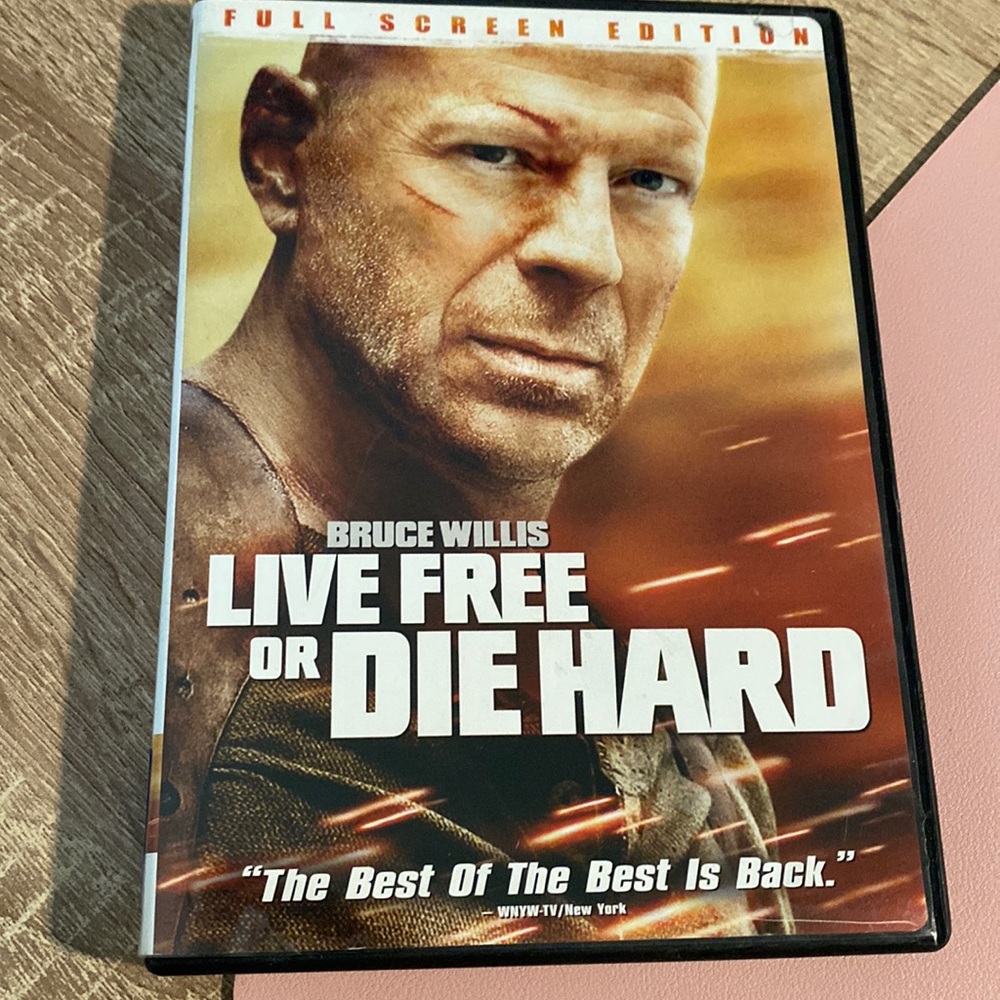 DVD Live free or die hard